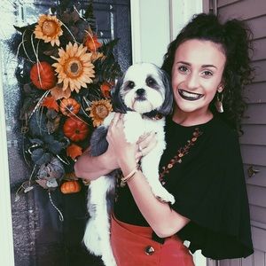 Meet your Posher, Alyssa